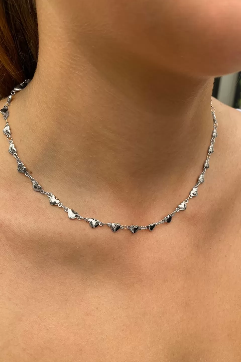 Subdued Collana choker cuori