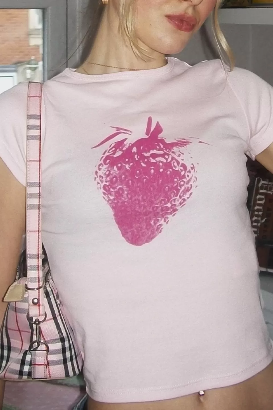 Subdued T-shirt Strawberry